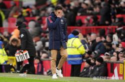 热刺逼平对手，英超前四名之争持续白热化的简单介绍